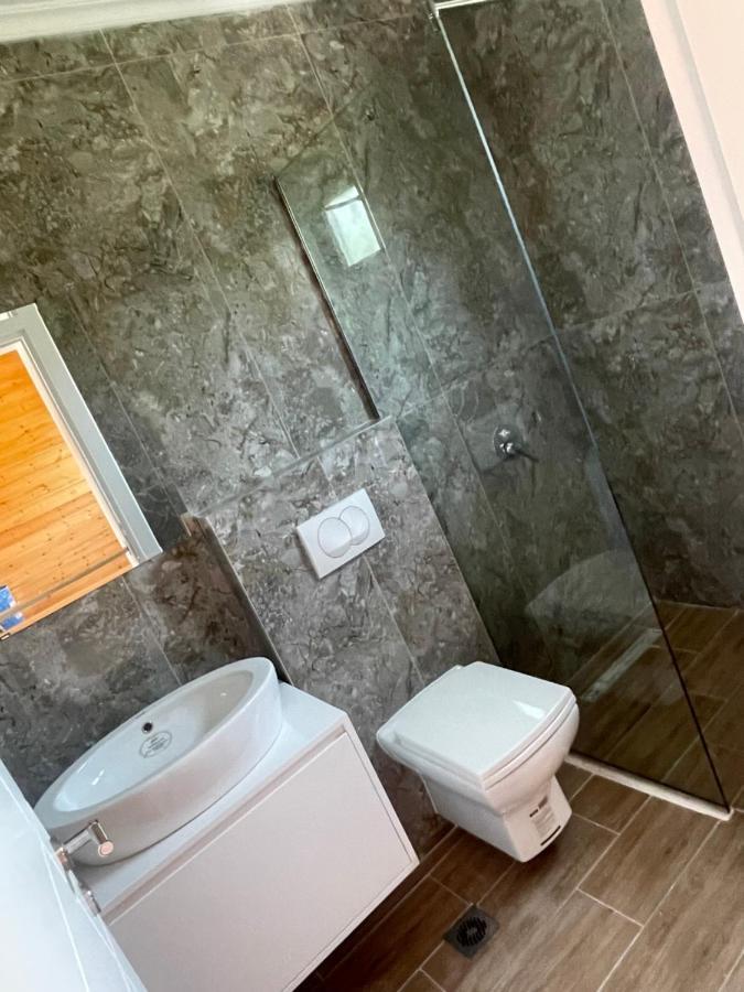 Hotel Bujtina Siar Pogradec Exterior foto
