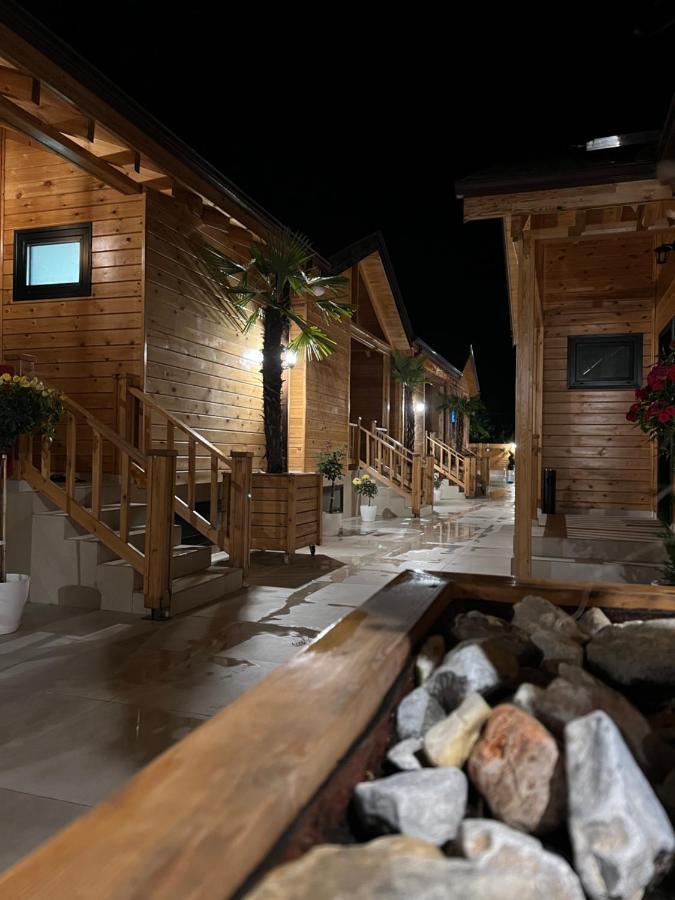 Hotel Bujtina Siar Pogradec Exterior foto