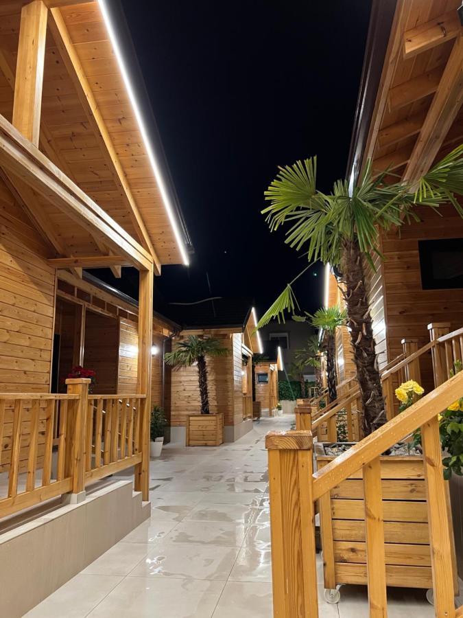 Hotel Bujtina Siar Pogradec Exterior foto