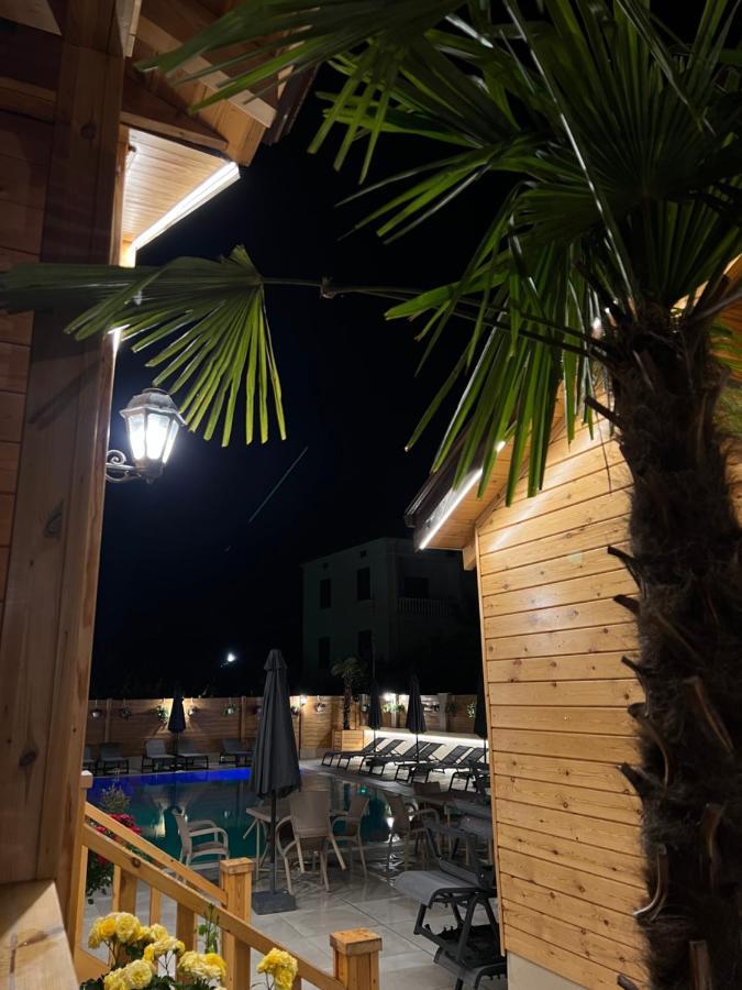 Hotel Bujtina Siar Pogradec Exterior foto