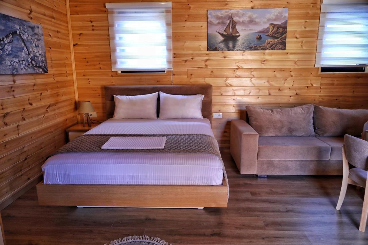 Hotel Bujtina Siar Pogradec Exterior foto